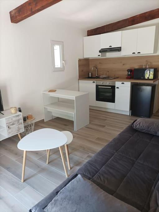Studio Meuble Climatise Avec Terrasse Draguignan Zewnętrze zdjęcie